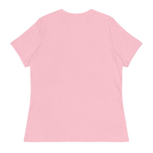 Women's Relaxed T-Shirt (Beautiful Cat with head phone)