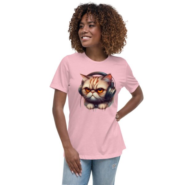 Women's Relaxed T-Shirt (Beautiful Cat with head phone)