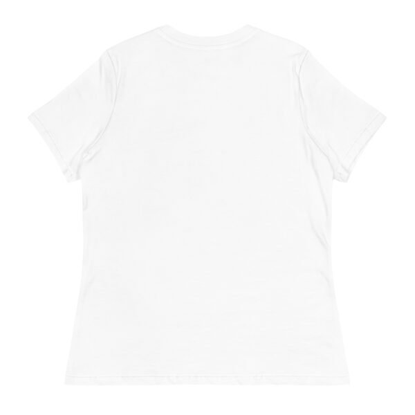 Women's Relaxed T-Shirt (Beautiful Cat with head phone)