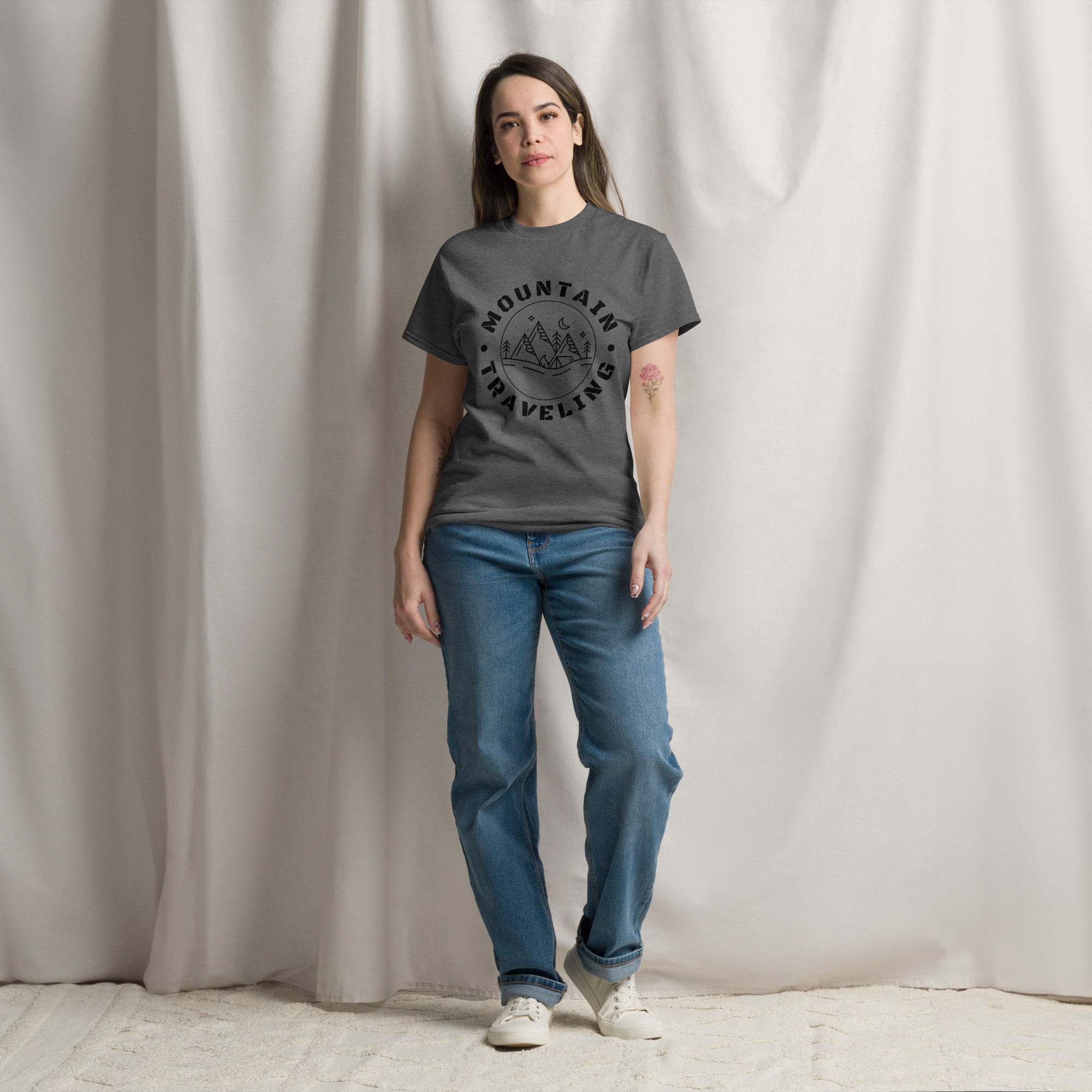 Classic tee (Mountain-Traveling)